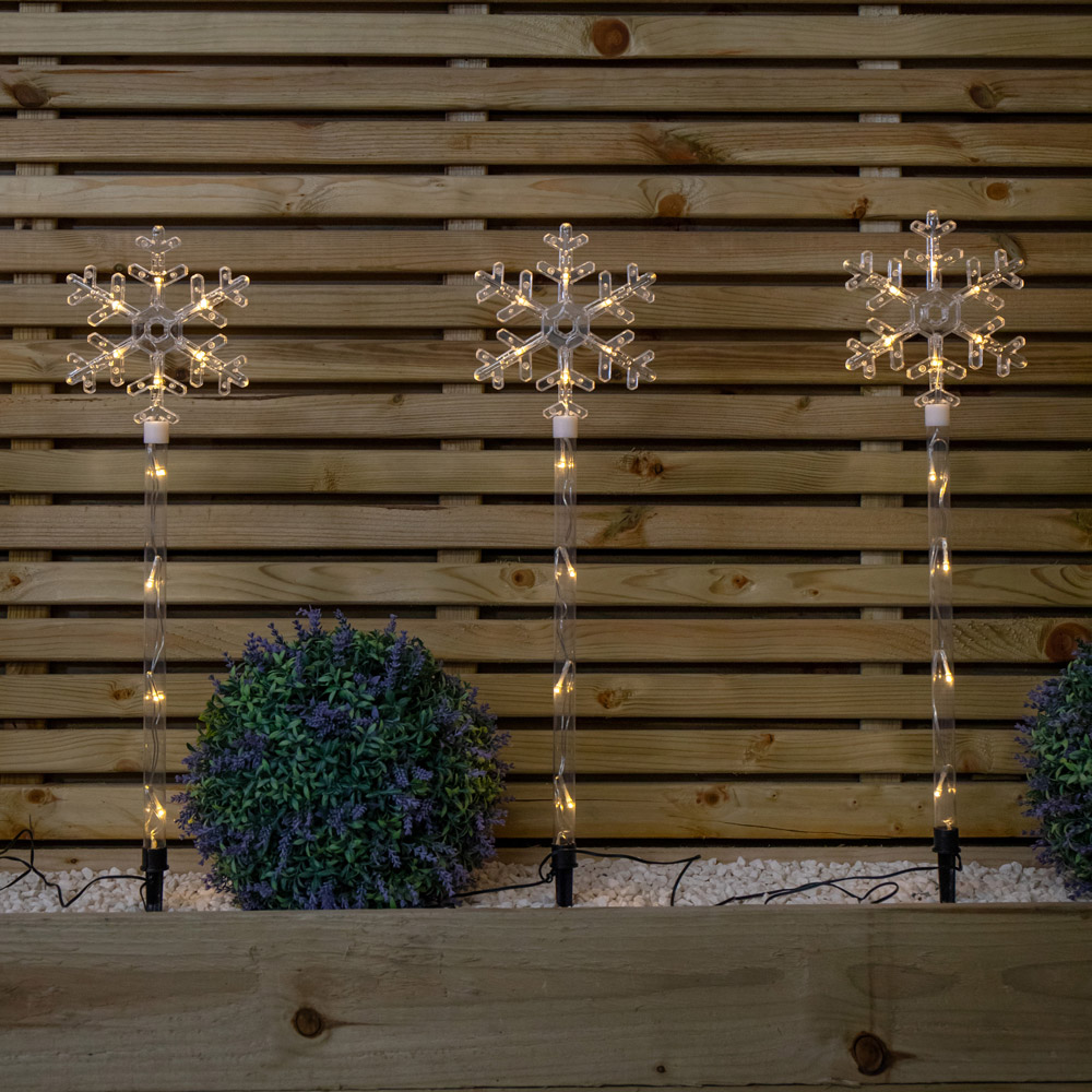 Samuel Alexander 4 Piece 40 Warm White LED Crystal Snowflake Christmas Path Light Set Image 6