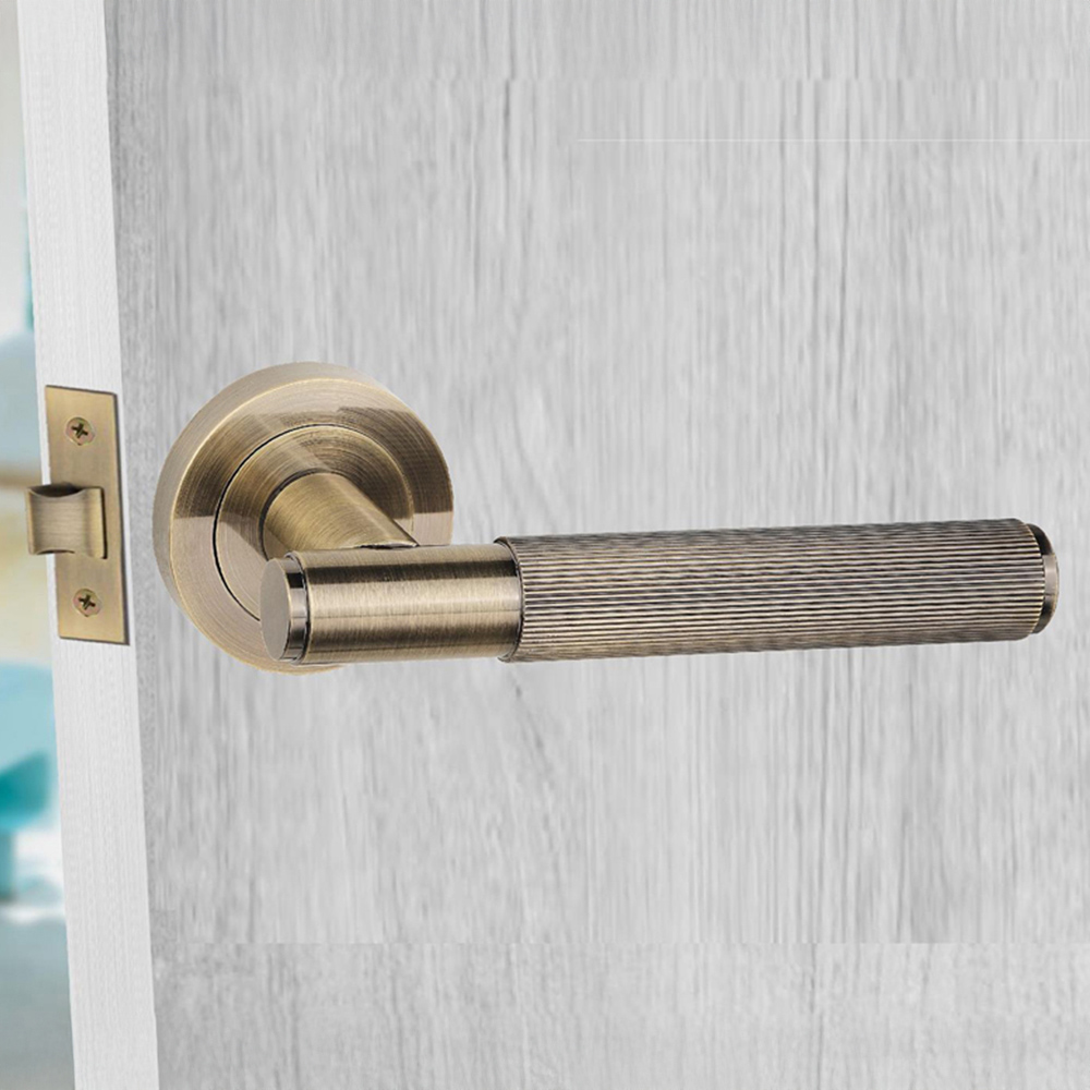 Golden Grace Antique Brass Straight T-Bar Linear Door Handle Set Image 2