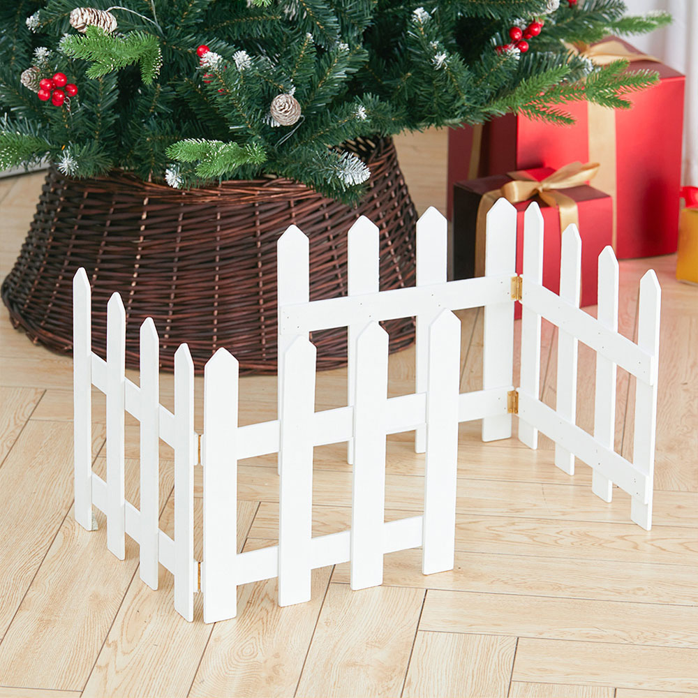 Living and Home Wooden Christmas Tree Picket Fence Image 2