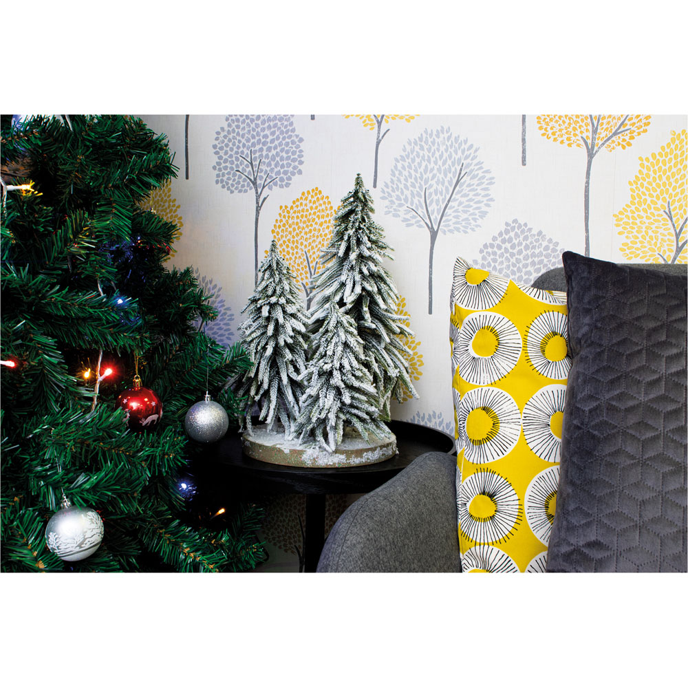 St Helens 3 Tree Snow Finish Decorative Christmas Display Image 6