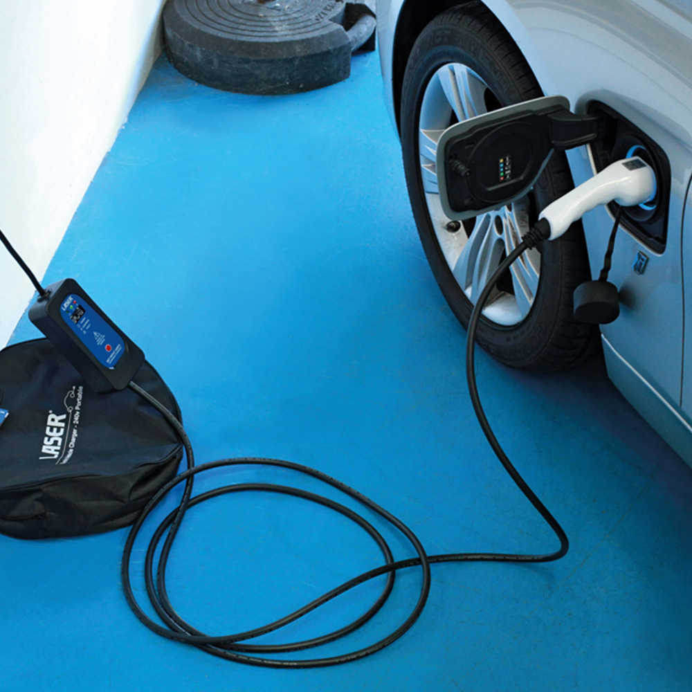 Laser Mains Operated Portable EV and PHEV Charger 240V Image 5