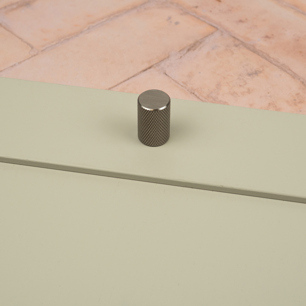Handle & Home Knurled Brushed Nickel Knob 17mm Image 4