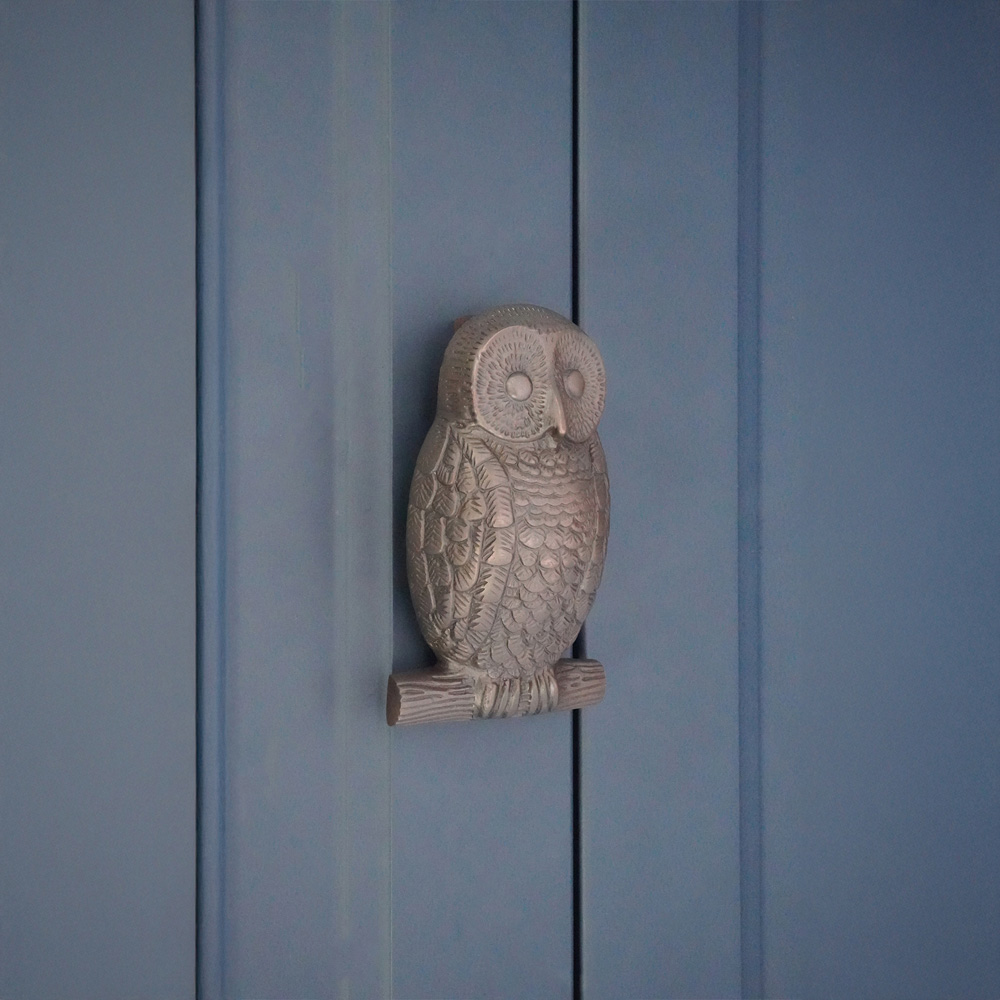 Spira Brass Aged Bronze Owl Door Knocker Image 2