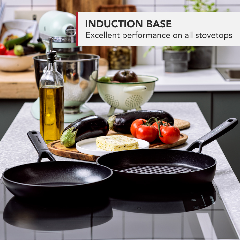 KitchenAid Black Classic Forged Aluminium Frypan Set 24cm and 28cm Image 7