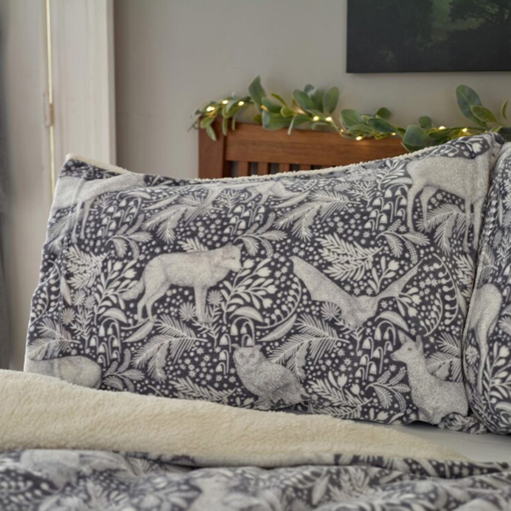 Deyongs Woodland Folk Single Grey Fleece Duvet Set Image 2
