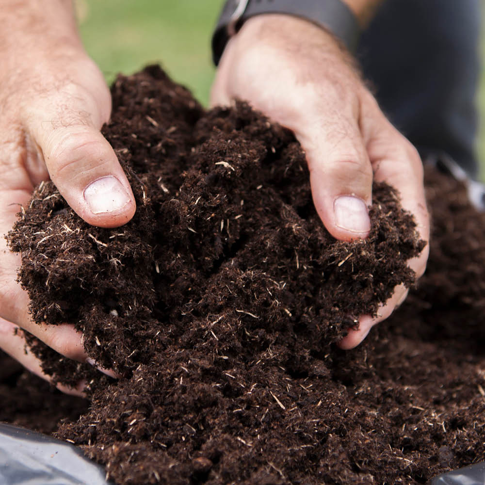 YouGarden Professional Compost with Trowel 110L Image 3