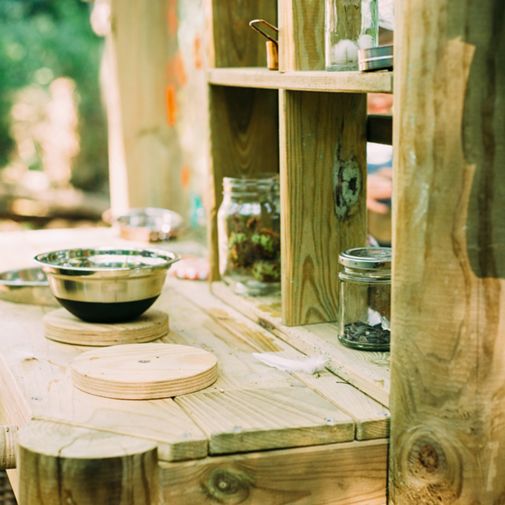 Plum Play Discovery Mud Pie Kitchen Image 3