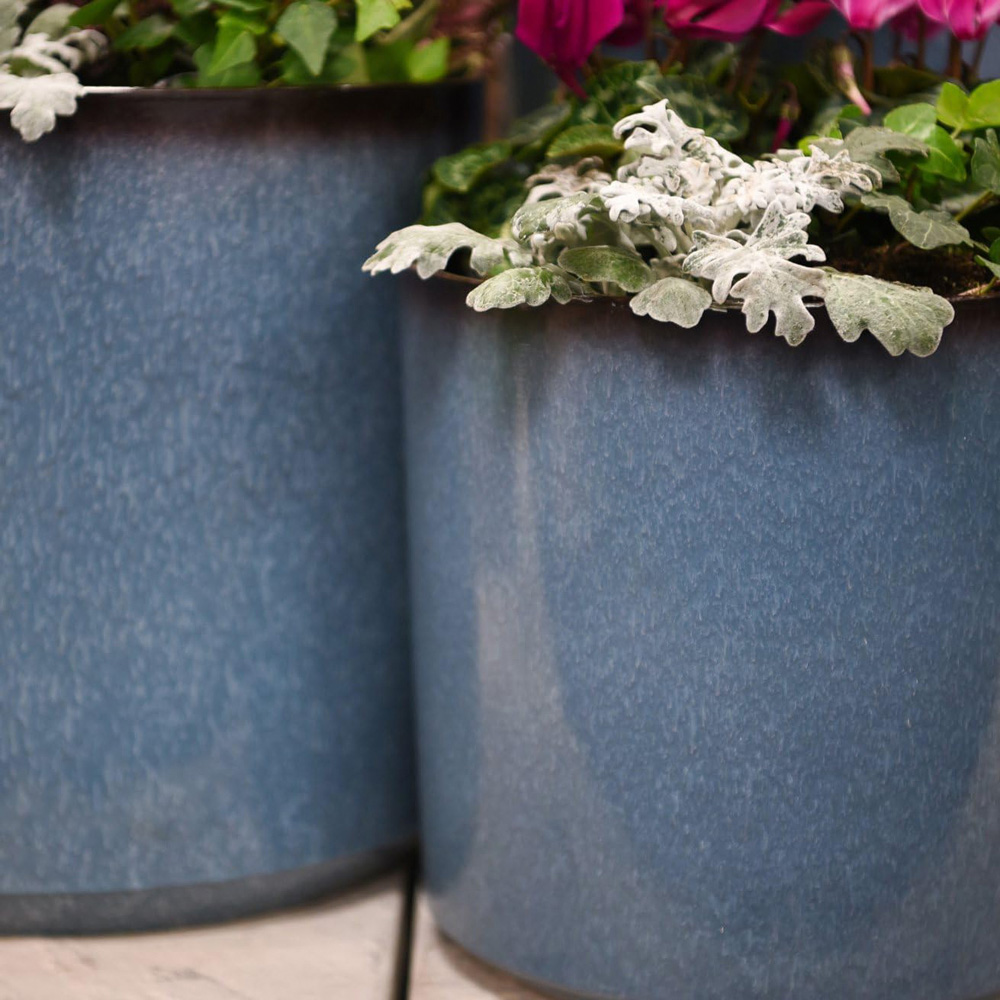 Garden Gear Cylinder Glazed Planter 26cm 2 Pack Image 2