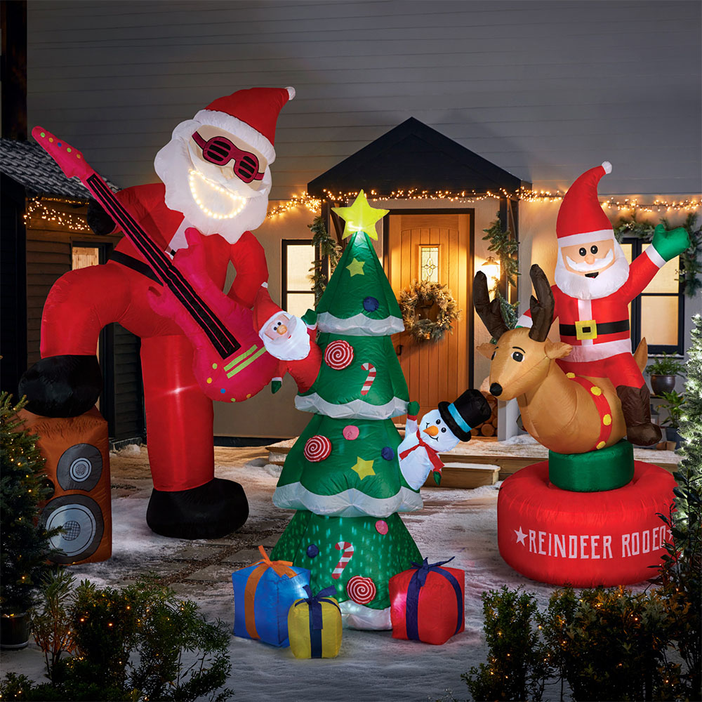 Rodeo Santa Inflatable Image 2