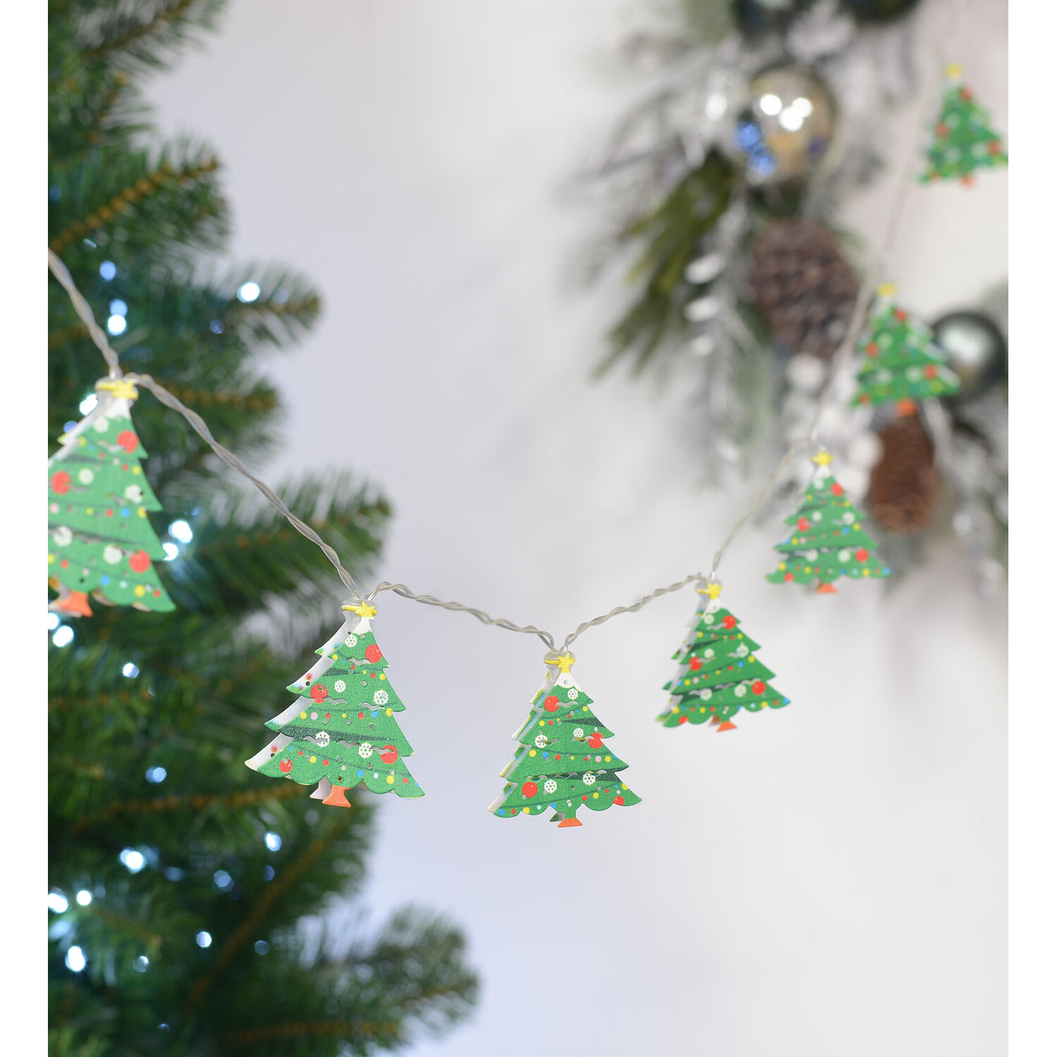 Christmas Tree Green LED String Lights Image 3