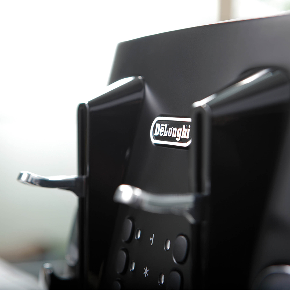 De'Longhi DL4313 Black Distinta X 4 Slice Toaster Image 5
