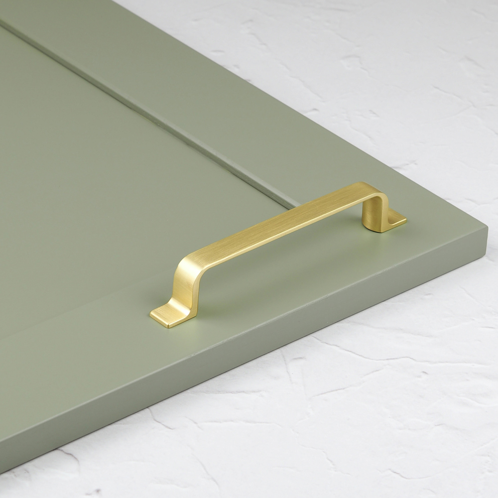 Handle & Home Brushed Brass Strap Handle 128mm Image 6