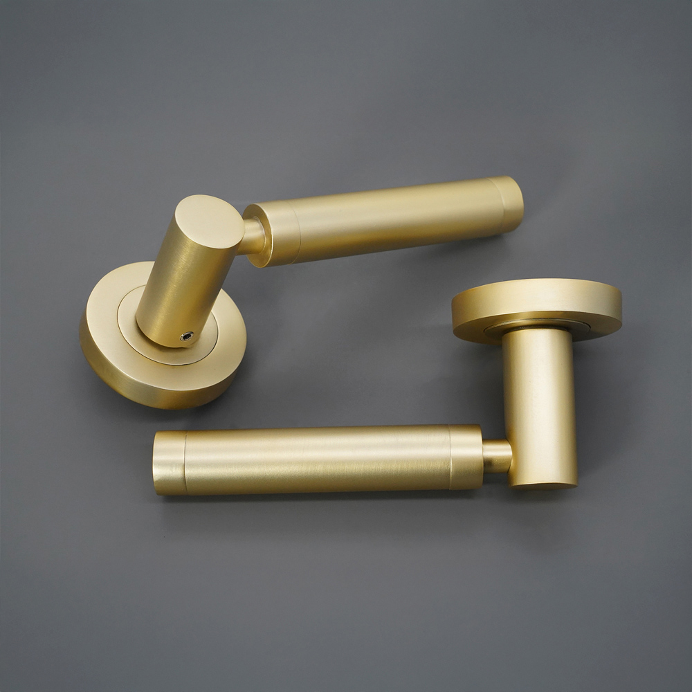 Spira Brass Zest Satin Brass Lever Door Handle 2 Pack Image 3