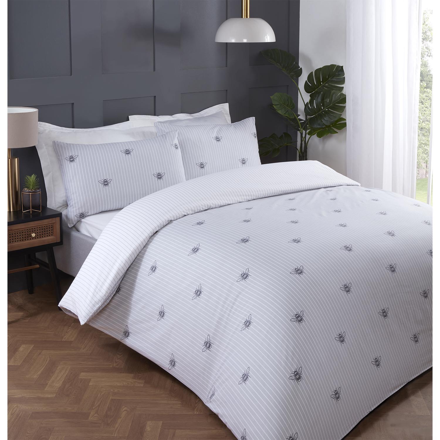 Divante Double Betsy Bee Stripe Duvet Cover Set Image 2