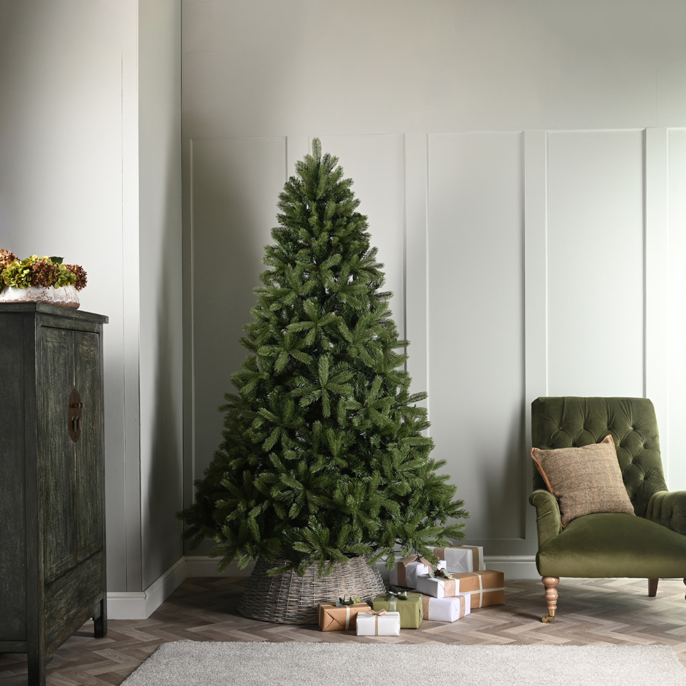Festive Green Mayberry Spruce Artificial Christmas Tree 5ft Image 2
