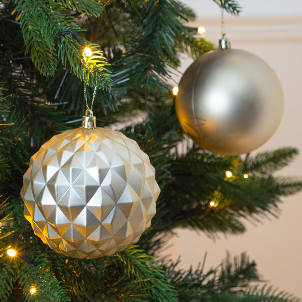 The Christmas Workshop Gold Shatterproof Bauble 12 Pack Image 5