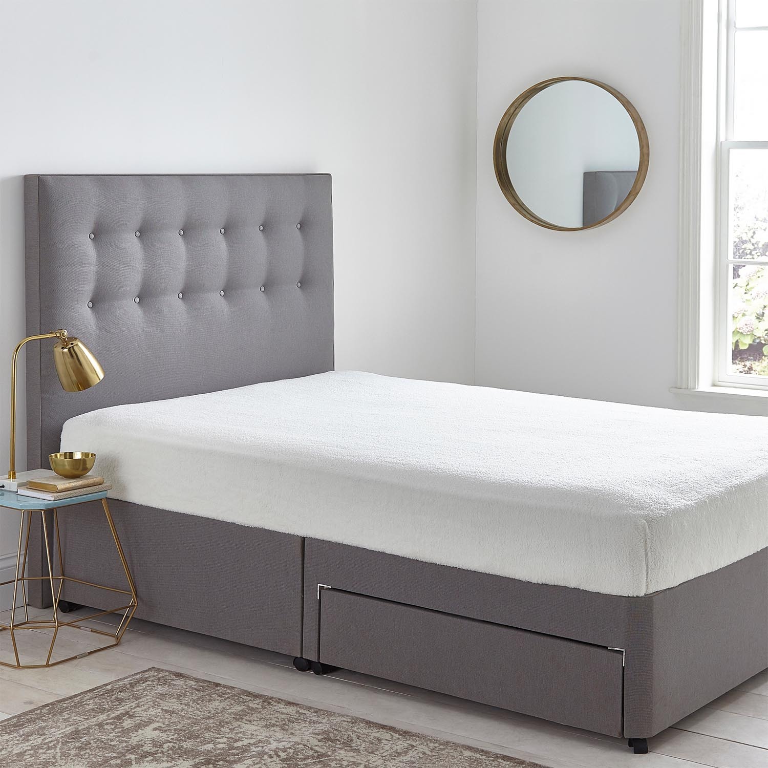 Silentnight Supersoft King Size White Thermal Mattress Cover Image 2