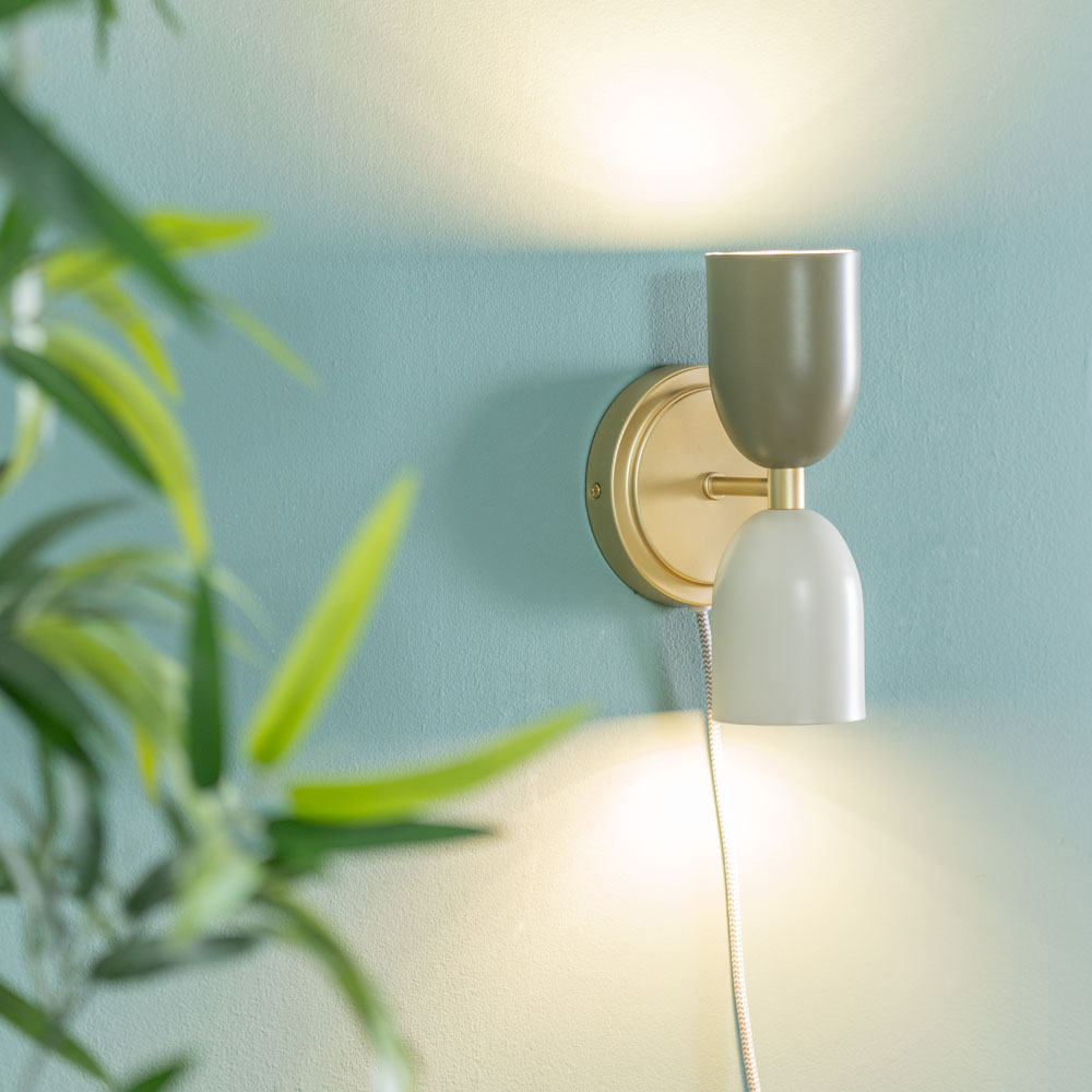 ValueLights Tate Brass Plate Up and Down Plug-In LED Wall Light 2 Pack Image 3