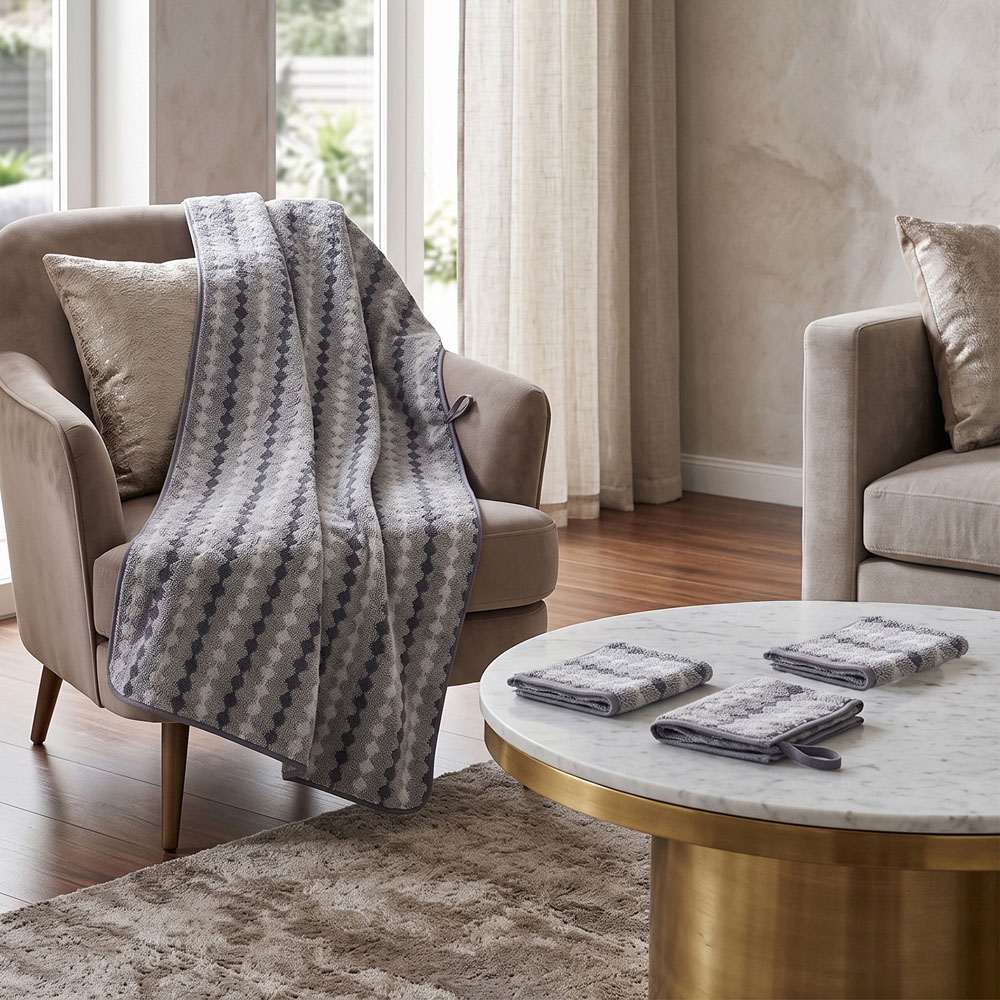 Living and Home Soft Polyester Grey Wave Stripe Towel Set of 4 Image 2