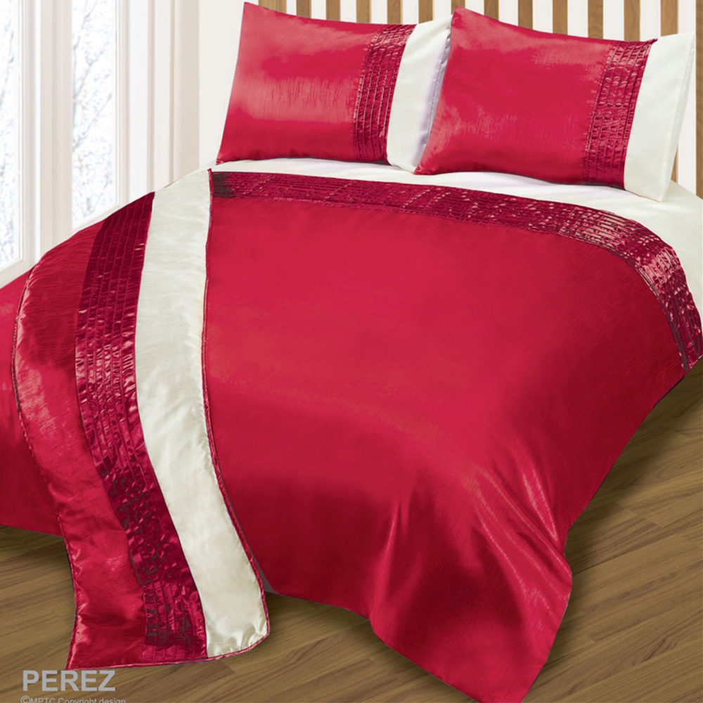 Intimates Perez Single Burgundy and Cream Duvet Set Image