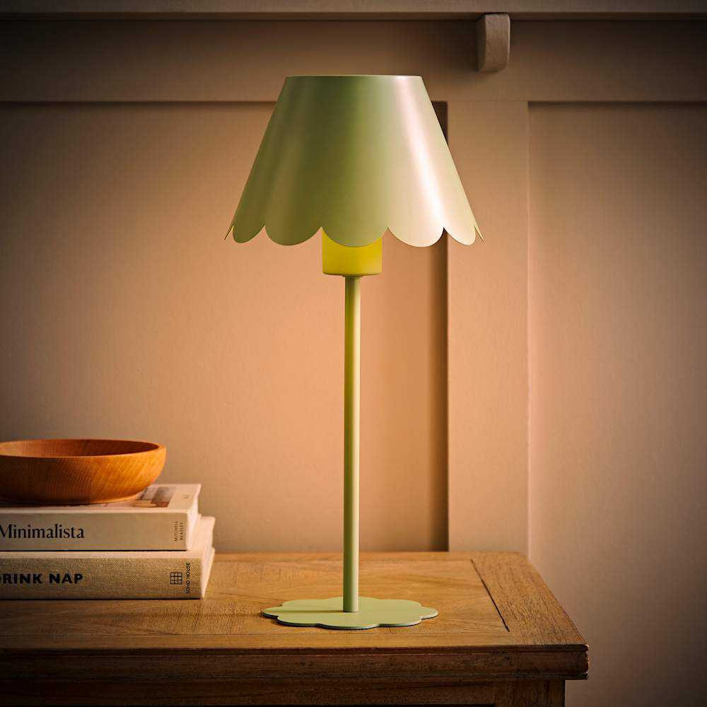 ValueLights Hattie Green Scallop Rechargeable Table Lamp Image 2