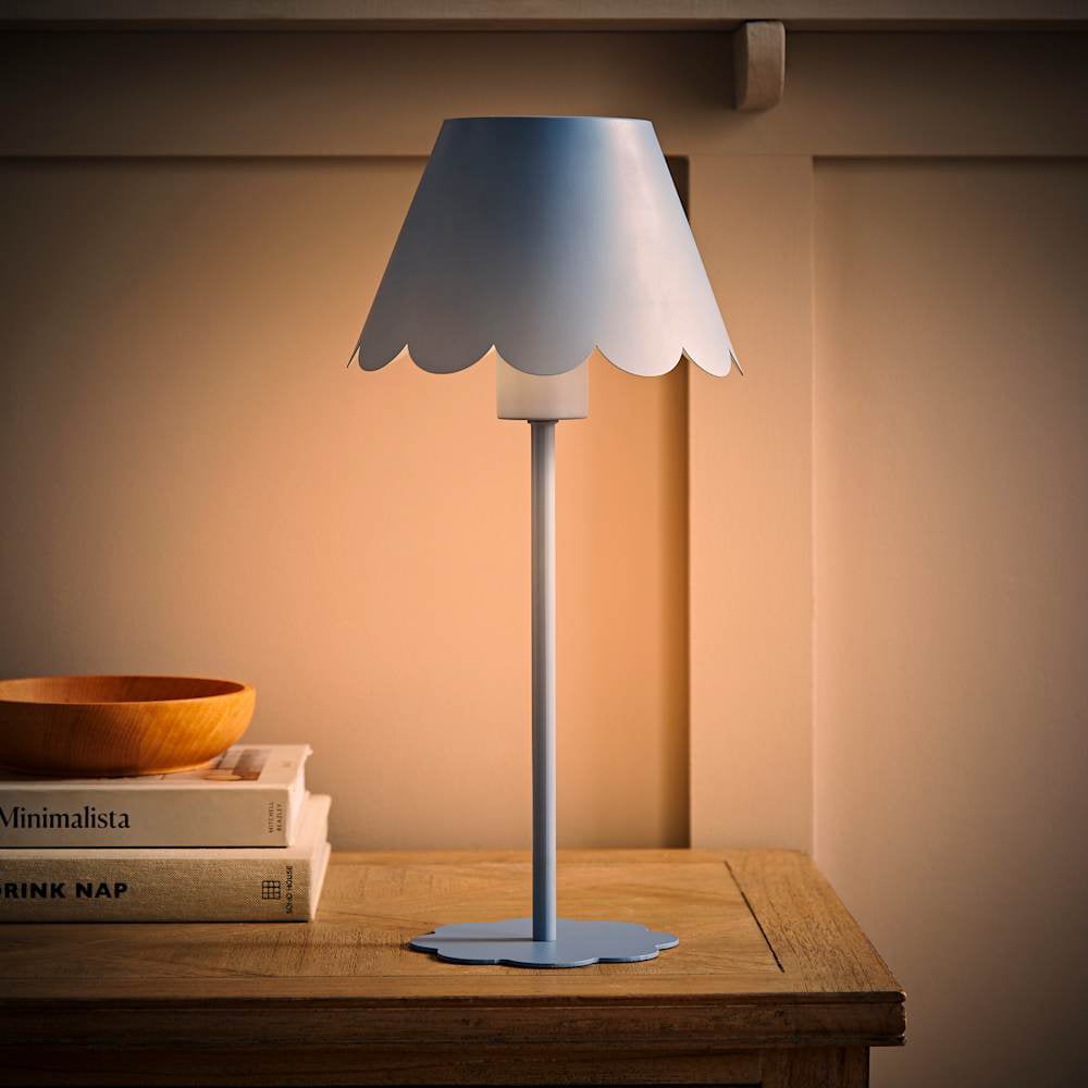 ValueLights Hattie Blue Scallop Rechargeable Table Lamp Image 2