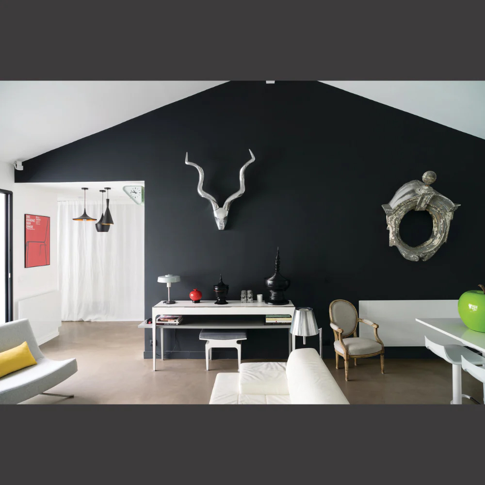 Farrow & Ball Dead Flat Pitch Black Matt Paint 5L Image 4