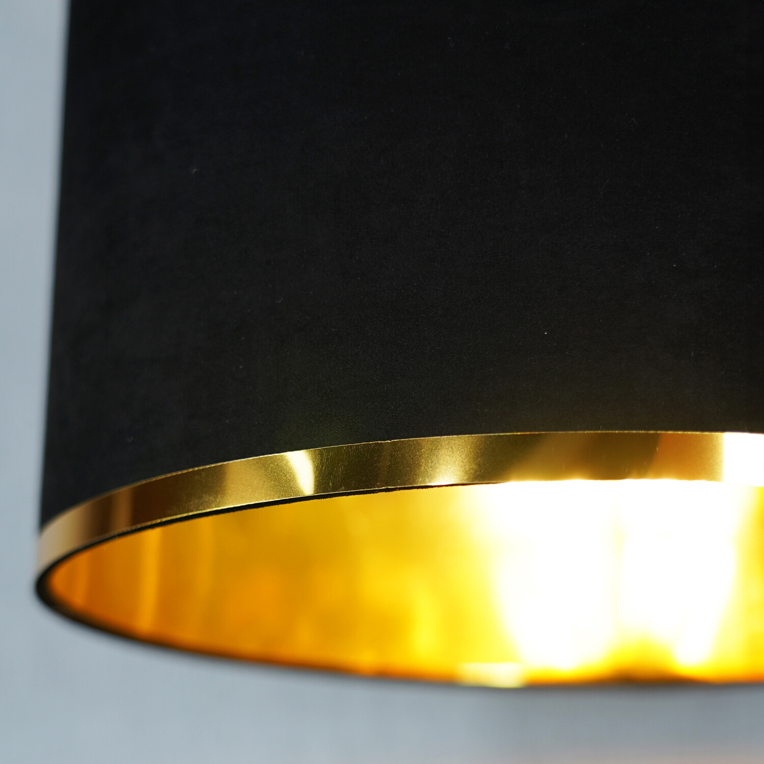 Novi Shade - Black Image 2