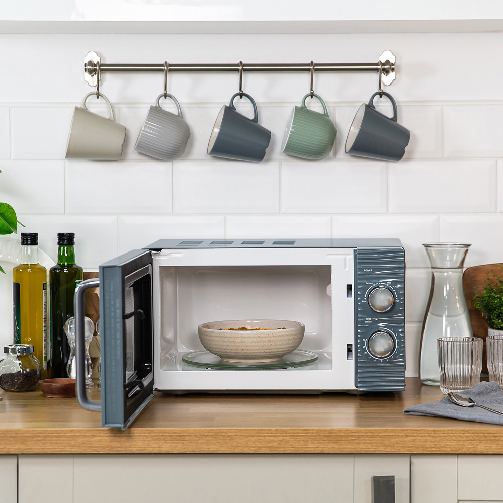 Russell Hobbs Inspire RHM1731G Grey 17L Microwave Image 7
