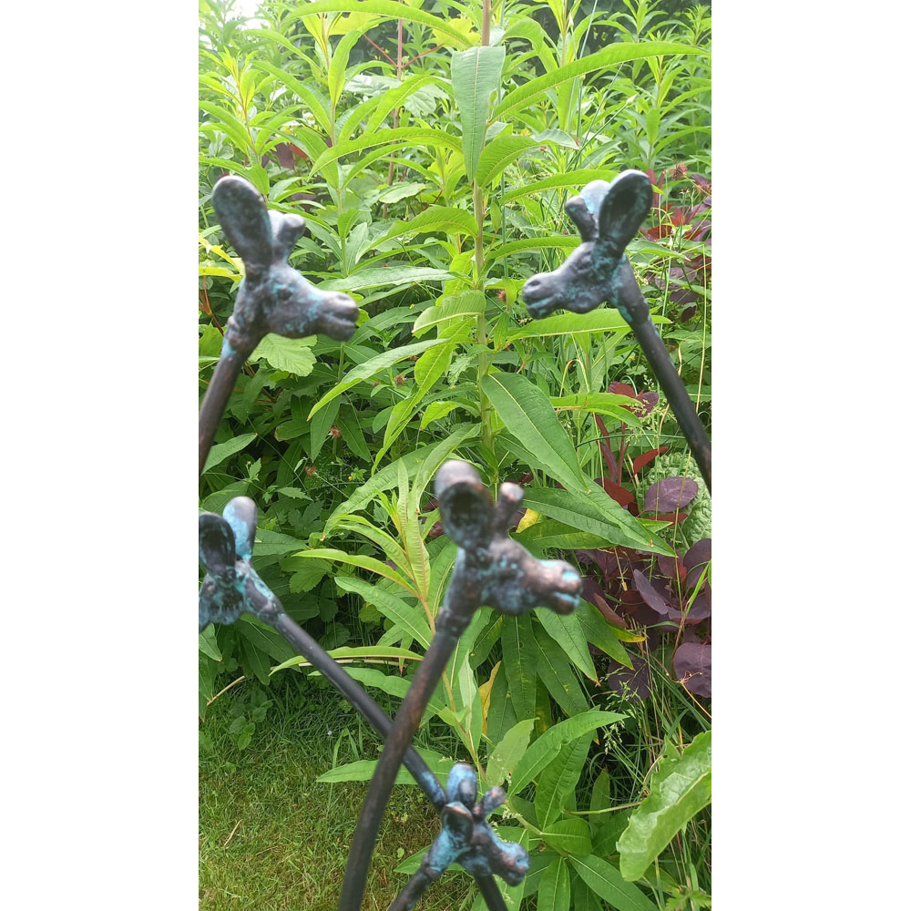 Inspirational Gifting Giraffe Family Cast Aluminium Garden Ornament Image 4