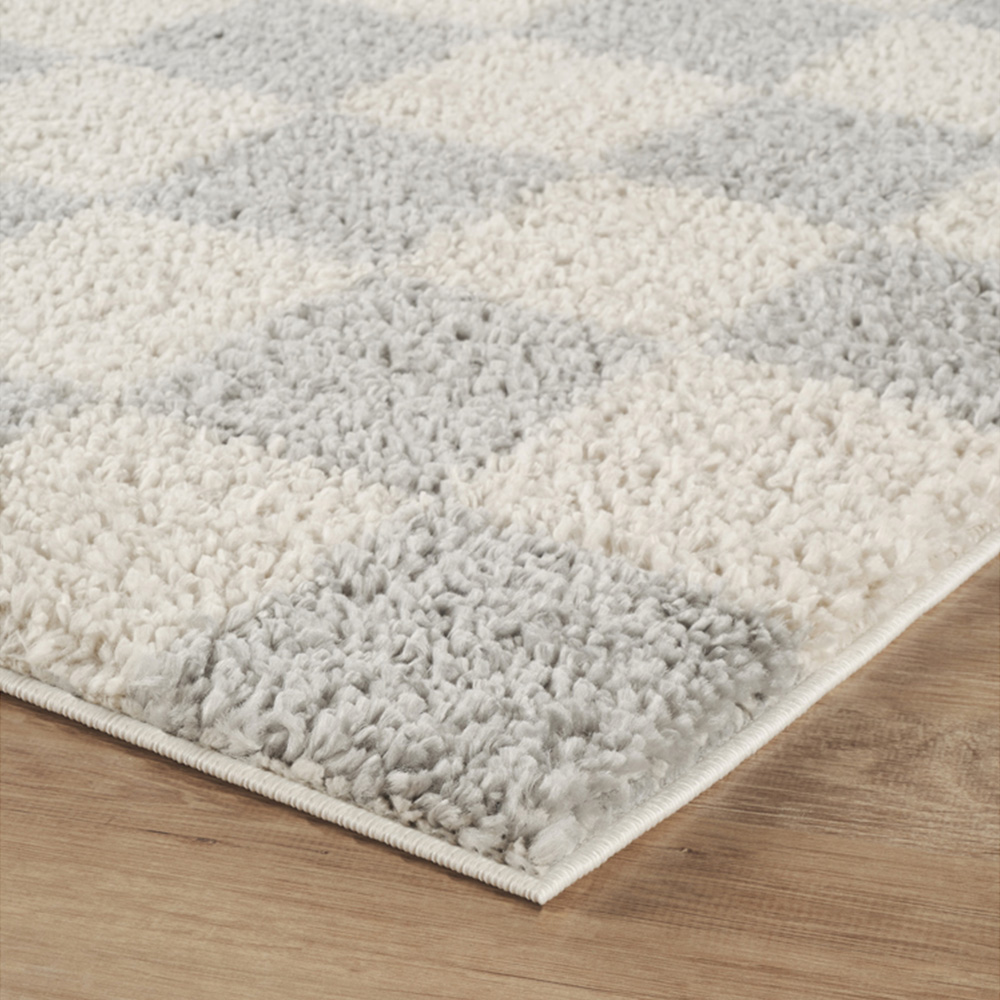 Desire Rugs Chester Grey Shaggy Checkered Rug 120 x 170cm Image 3