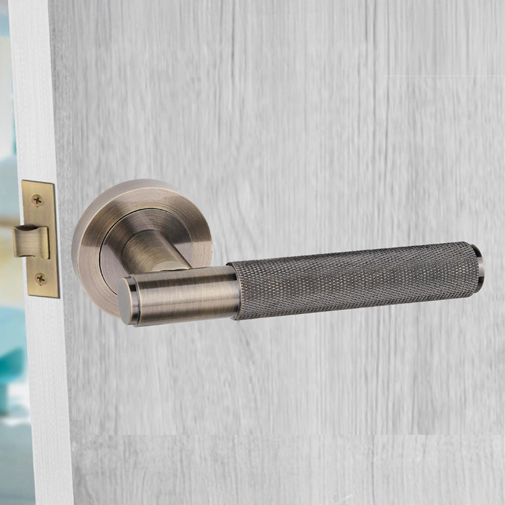 Golden Grace Straight T-Bar Knurled Antique Brass Door Handles Euro Lock Key Thumbturn and Hinges Set 70mm Image 2