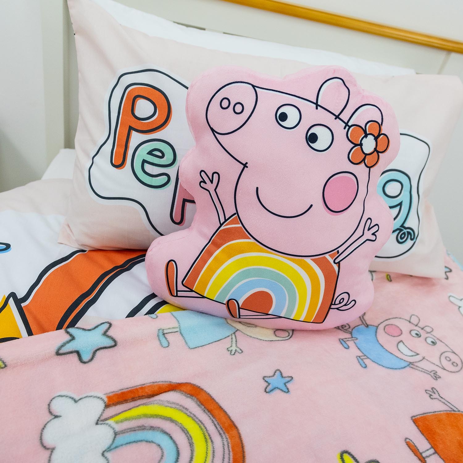 Peppa Pig Shaped Cushion - Pink Image 7
