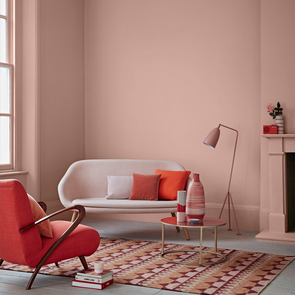 Crown Easyclean Powdered Clay Matt Emulsion Multisurface Paint 2.5L Image 4