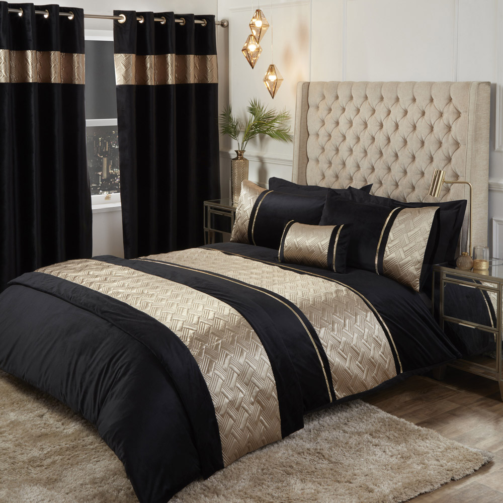 Rapport Home Capri Super King Black and Gold Velvet Duvet Set Image 1