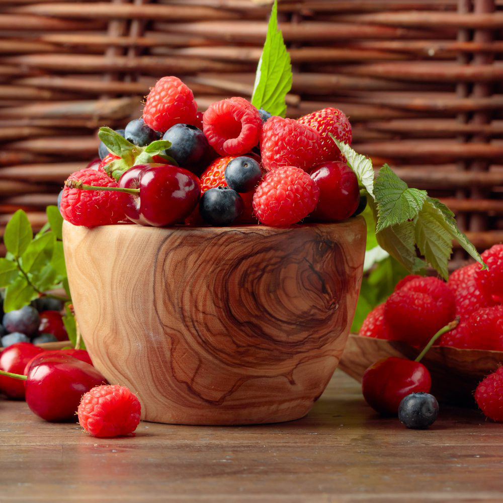 Thompson & Morgan Nurserymans Choice Fruit Potted Plant Image 2