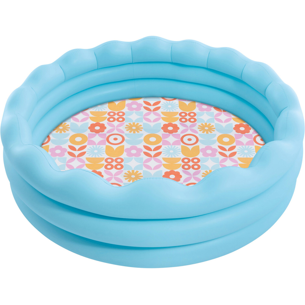 Wavy Edge Pool Image 2