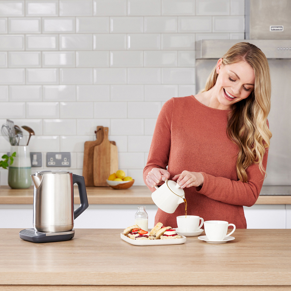 Ninja Perfect Temperature KT200UK Stainless Steel 1.7L Kettle 3000W Image 5