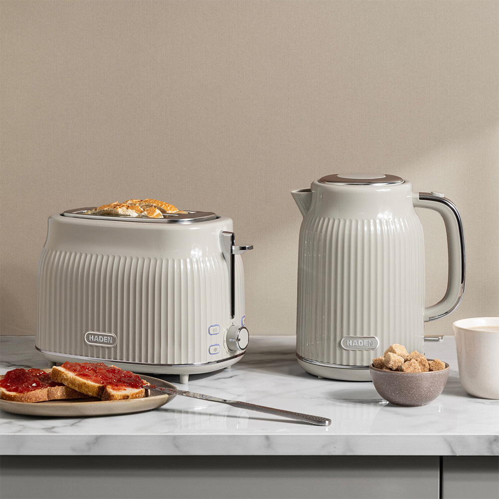 Haden York Kettle and 2 Slice Toaster Set White Image 2