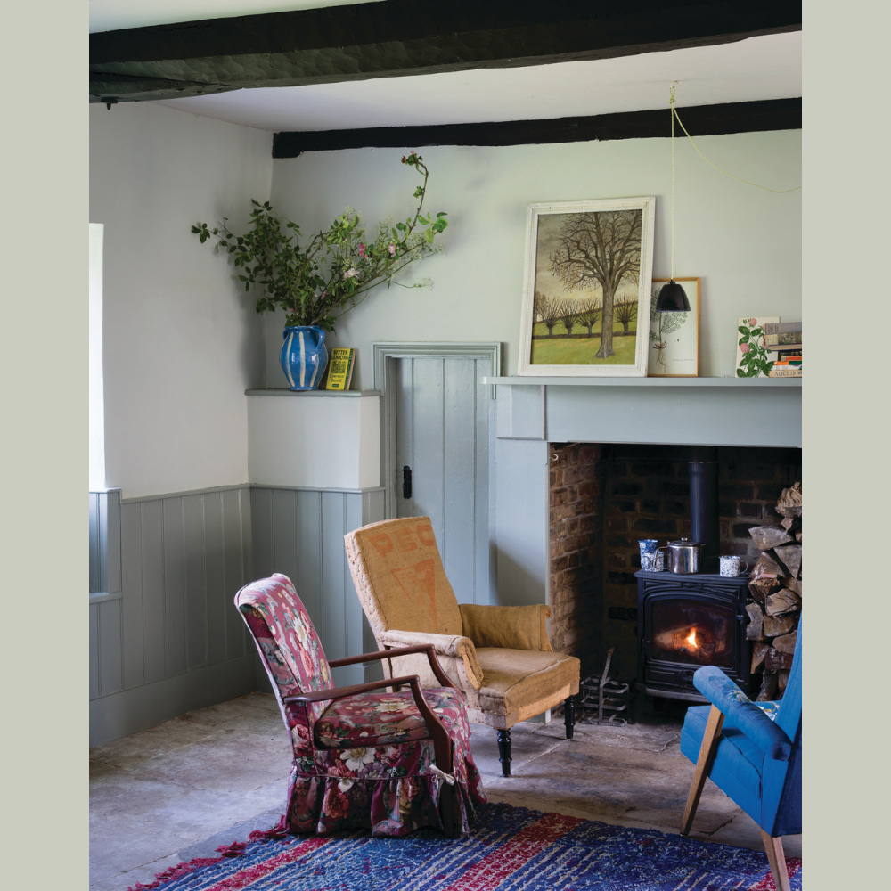 Farrow & Ball Interior Wood and Metal 285 Cromarty Flat Eggshell Paint 2.5L Image 4