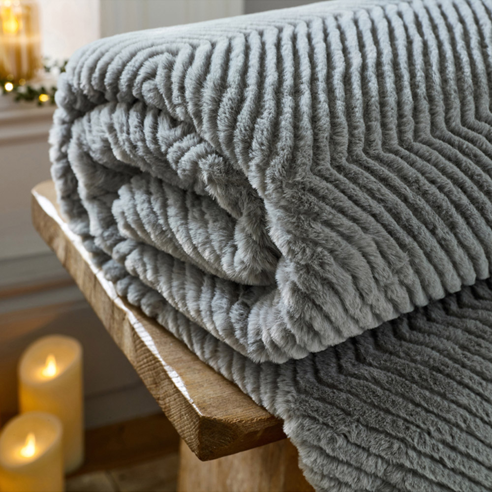 TLC Burghley Faux Fur Grey Throw 130 x 170cm Image 3