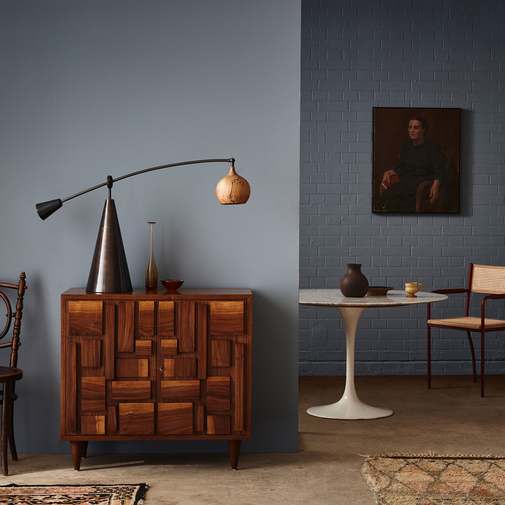 Craig & Rose 1829 Vintage Walls and Ceilings Steel Pole Chalky Matt Emulsion Paint 2.5L Image 4