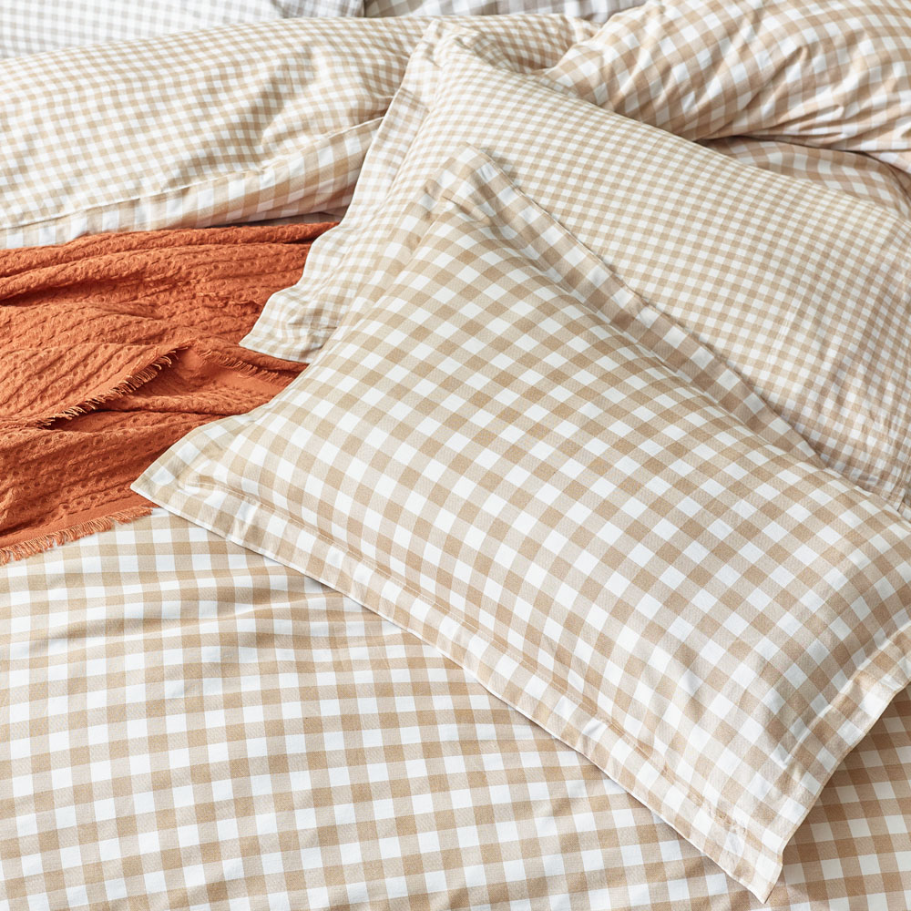 Yard Barton Double Biscuit Check Printed 144 Thread Count Duvet Cover and Pillowcase Set Image 3