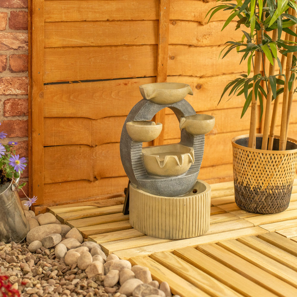 ValueLight Circles Water Fountain Outdoor Solar Light Image 3