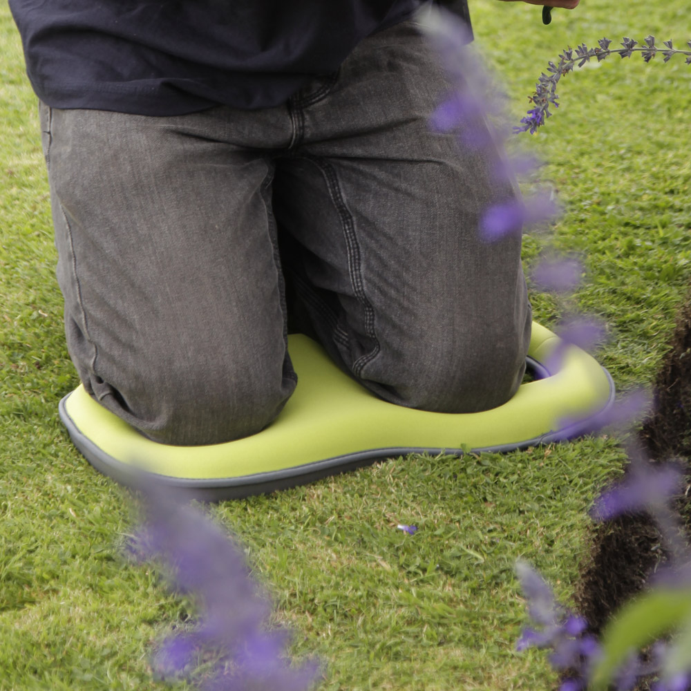 Spear & Jackson Light Green 5 Layer Garden Kneeling Pad Image 2