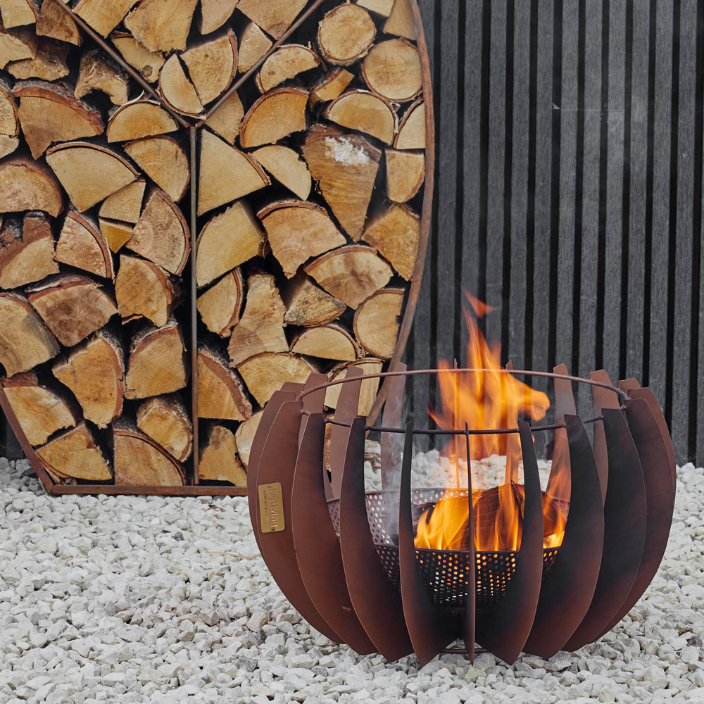 Ivyline Solis Rust Fire Pit 30 x 50cm Image 2