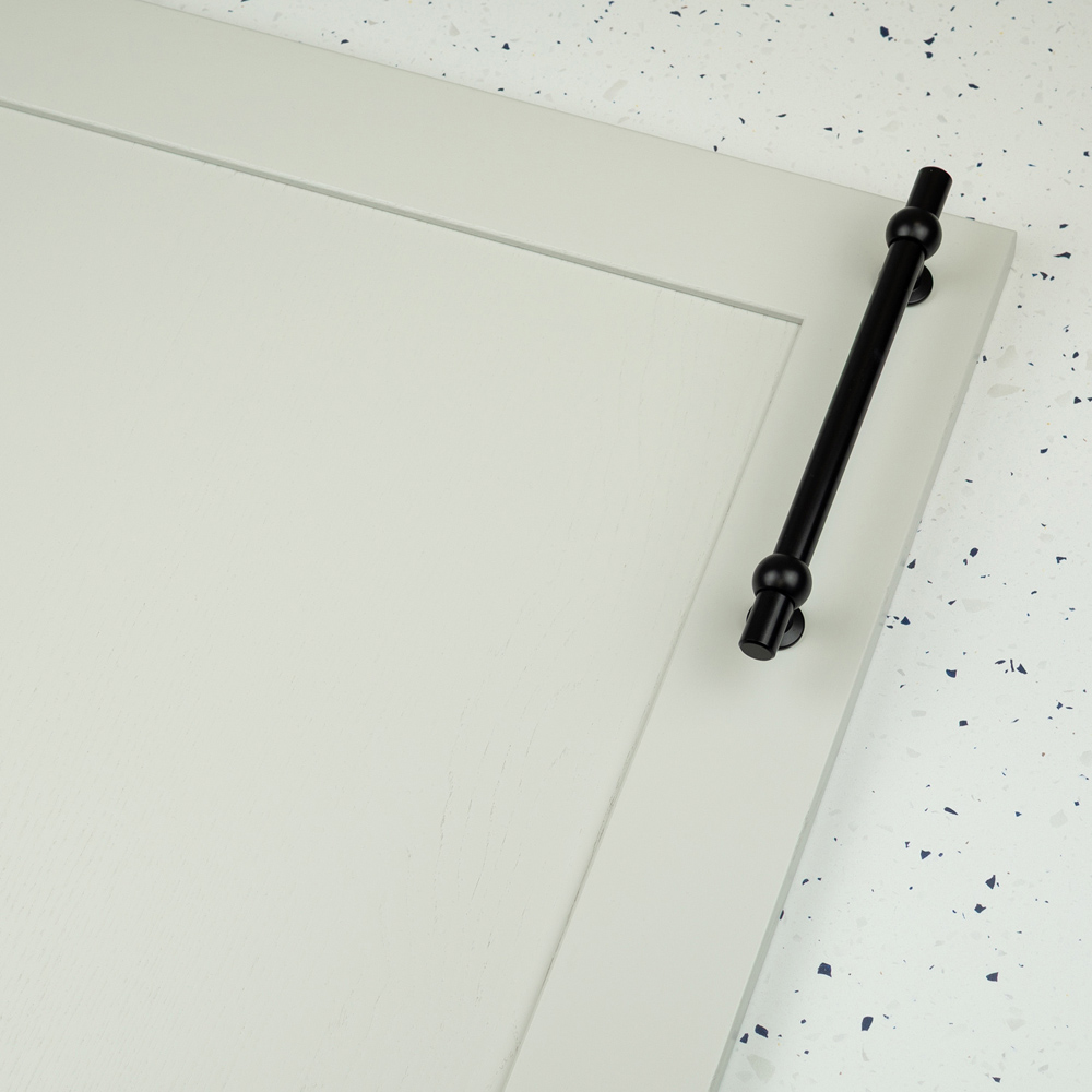 Handle & Home Matt Black Cabinet T-Bar Handle 160mm Image 3