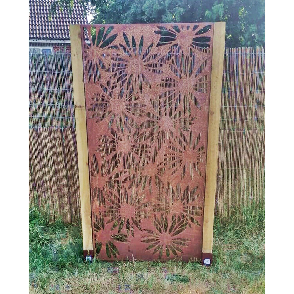 Inspirational Gifting Daisy Decorative Steel Screen Wall Art 6 x 3ft Image 4