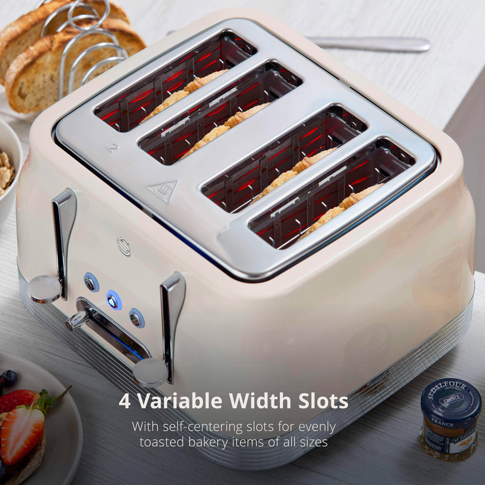 Swan Retro Revive Cream 4 Slice Toaster Image 4