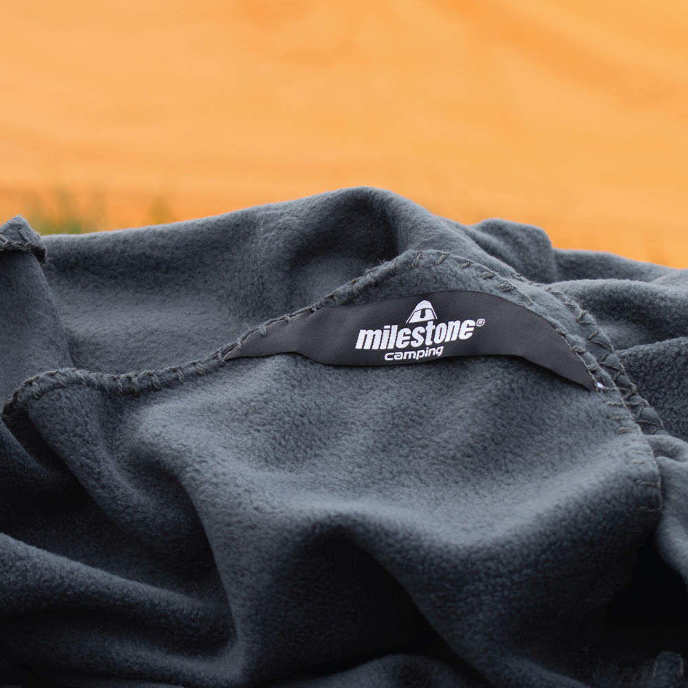 Milestone Camping Thermal Polar Fleece Blanket Image 4